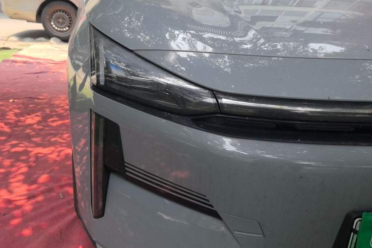 Used Geely Galaxy L6 2024 125km PLUS Dragon Edition Right Front Headlight