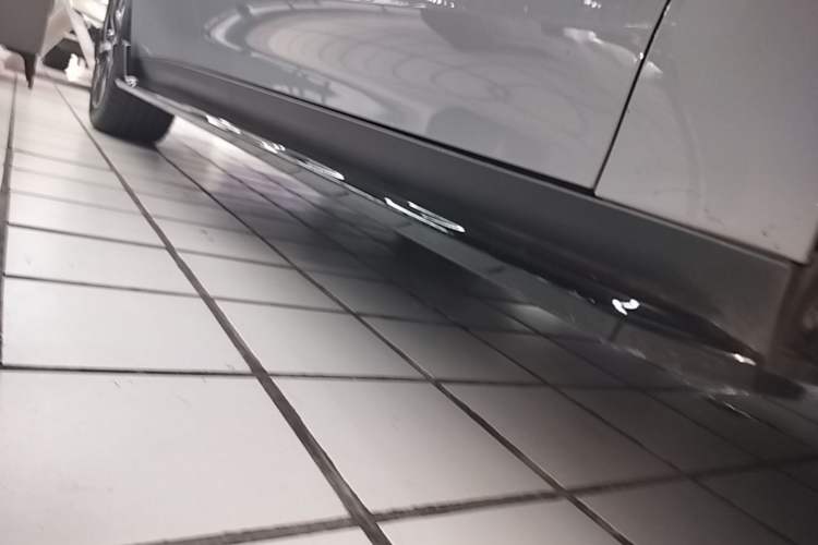 Used Geely Galaxy L6 2024 125km Creative Edition Right Side Sill