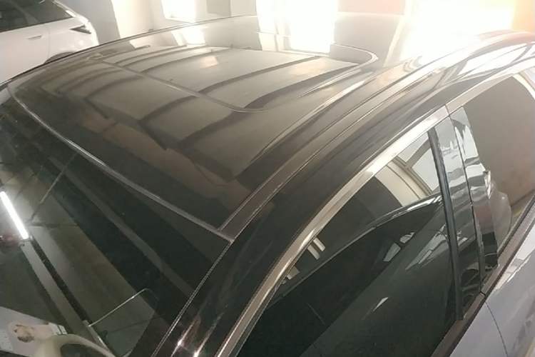 Used Geely Galaxy L6 2024 125km PLUS Dragon Edition Roof