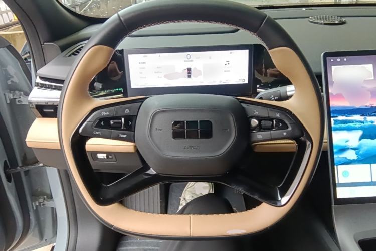 Used Geely Galaxy L6 2024 125km PLUS Dragon Edition Steering Wheel