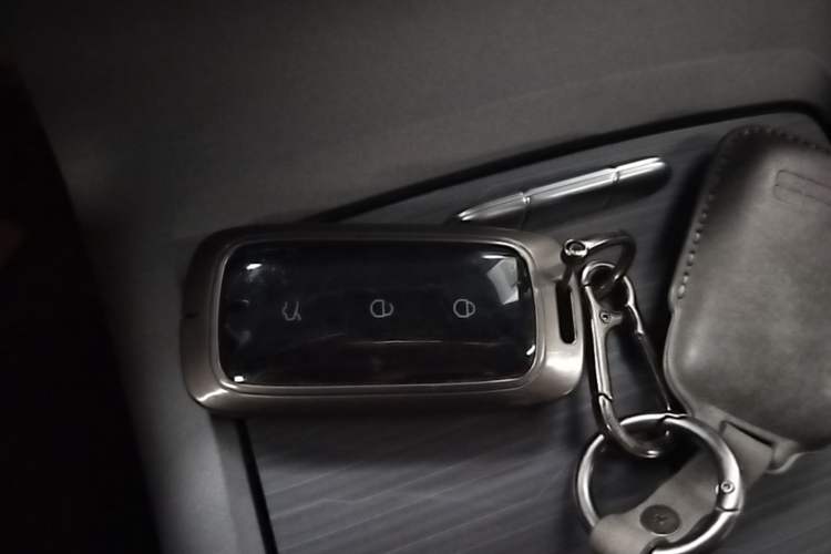 Used Geely Galaxy L6 2024 125km Creative Edition Vehicle Key
