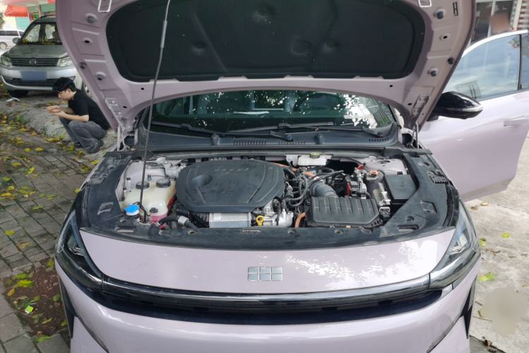 Used Geely Galaxy L6 2024 125km Creative Edition Engine Bay