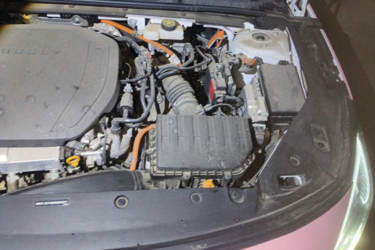 Used Geely Galaxy L6 2024 125km PLUS Dragon Edition Engine Bay Left