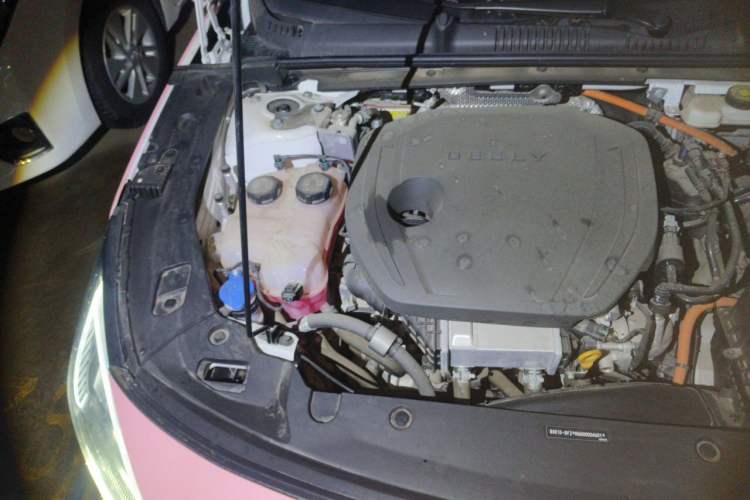 Used Geely Galaxy L6 2024 125km PLUS Dragon Edition Engine Bay Right