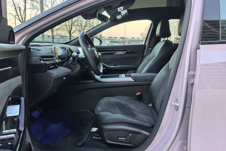 Used Geely Galaxy L6 2024 125km Creative Edition Interior 3