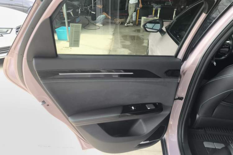 Used Geely Galaxy L6 2024 125km Creative Edition Left Rear Door Interior