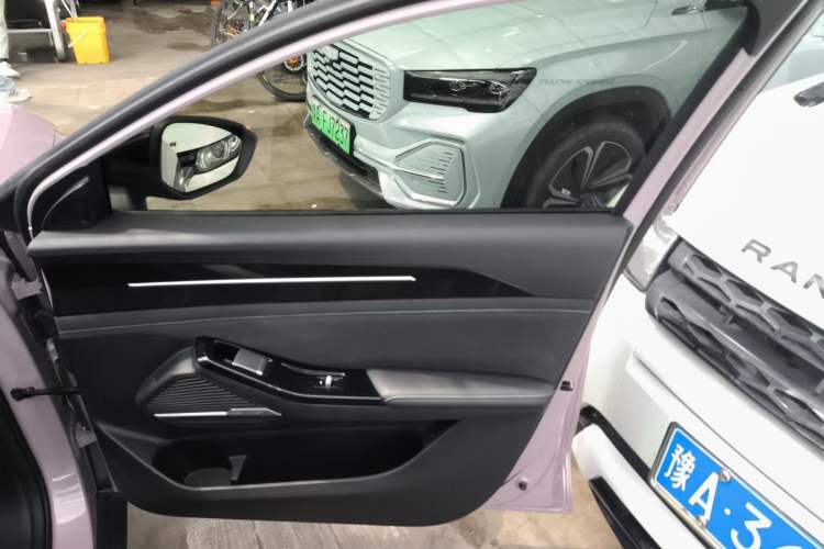 Used Geely Galaxy L6 2024 125km Creative Edition Right Front Door Interior