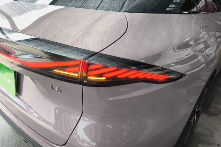 Used Geely Galaxy L6 2024 125km Creative Edition Right Rear Taillight