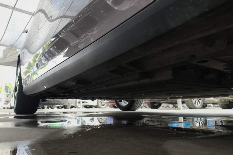 Used Geely Galaxy L6 2024 125km Creative Edition Right Side Sill