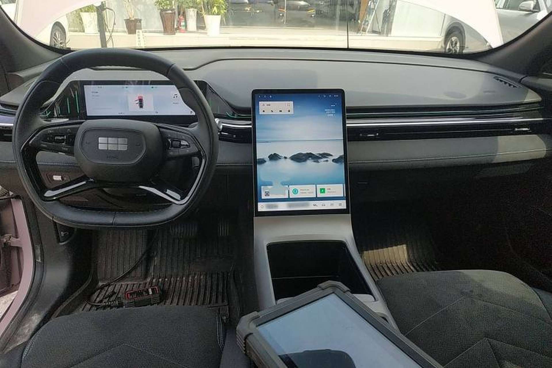 Used Geely Galaxy L6 2024 125km Creative Edition Center Console