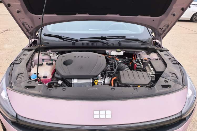 Used Geely Galaxy L6 2024 125km Creative Edition Engine Bay