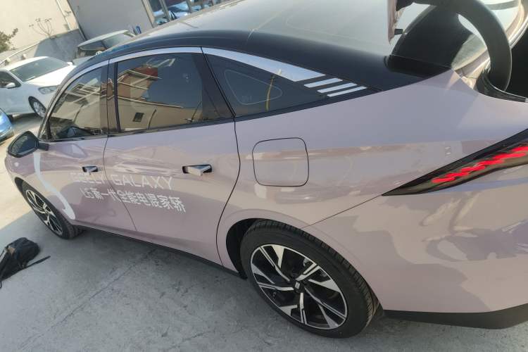 Used Geely Galaxy L6 2024 125km Creative Edition Exterior 3