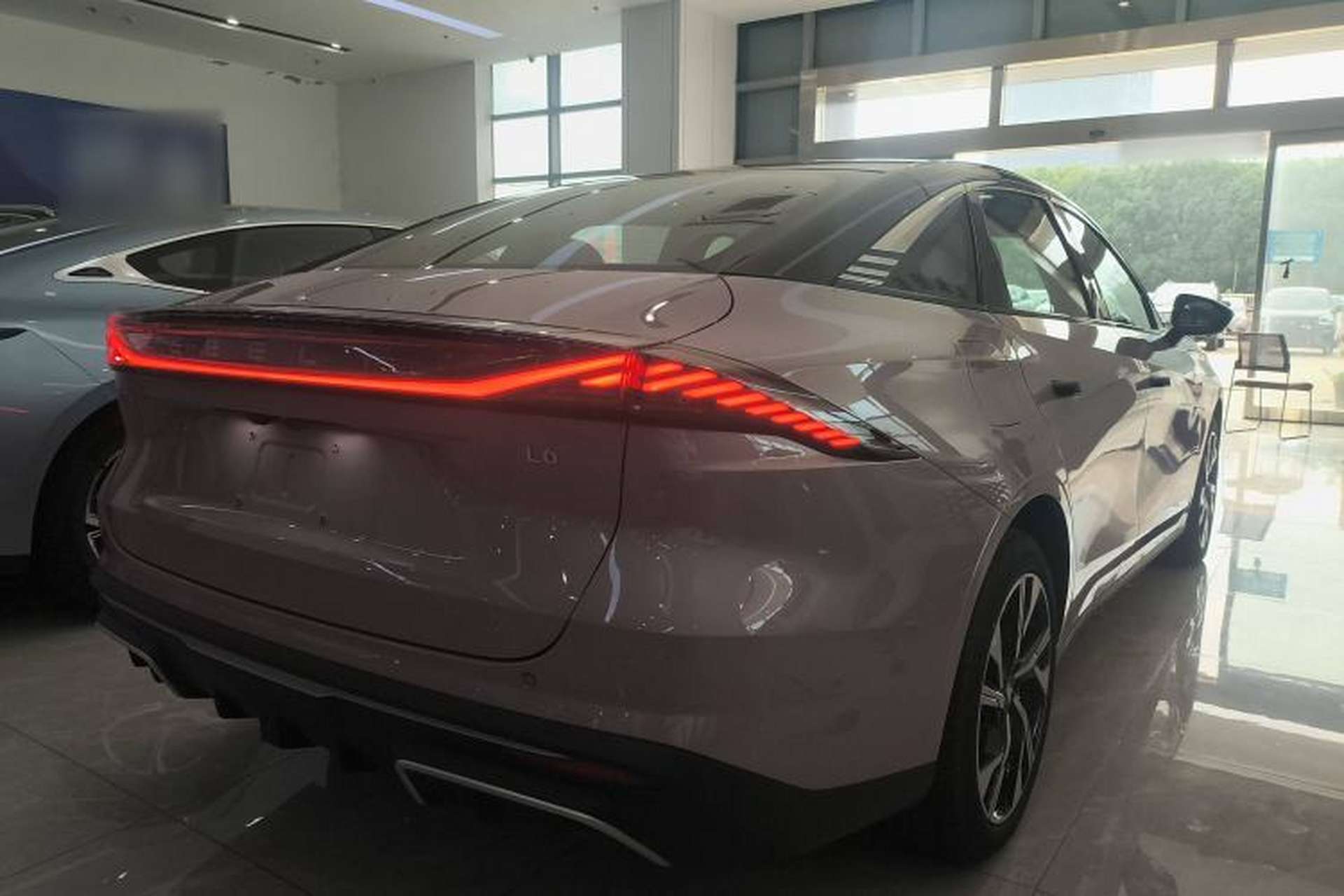 Used Geely Galaxy L6 2024 125km Creative Edition Exterior 5