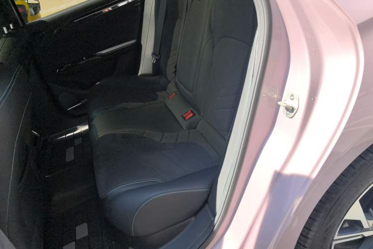 Used Geely Galaxy L6 2024 125km Creative Edition Interior 1