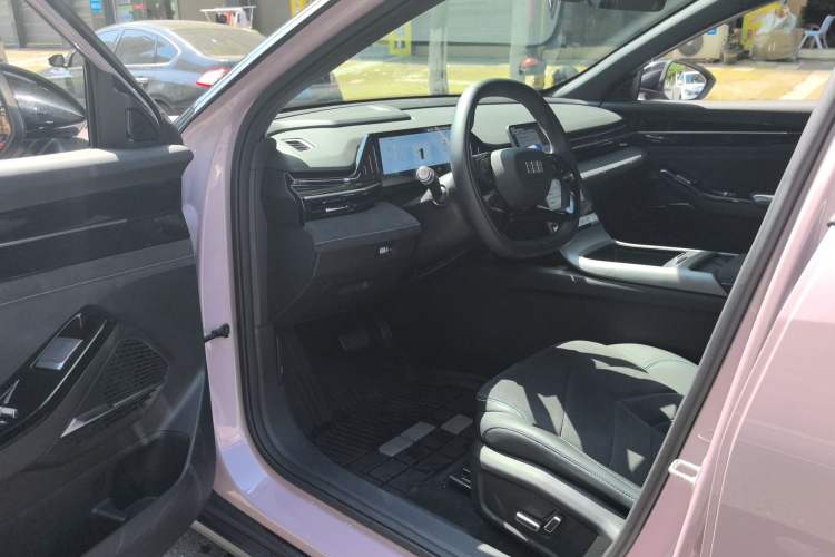 Used Geely Galaxy L6 2024 125km Creative Edition Interior 2