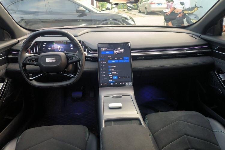 Used Geely Galaxy L6 2024 125km Creative Edition Interior 2