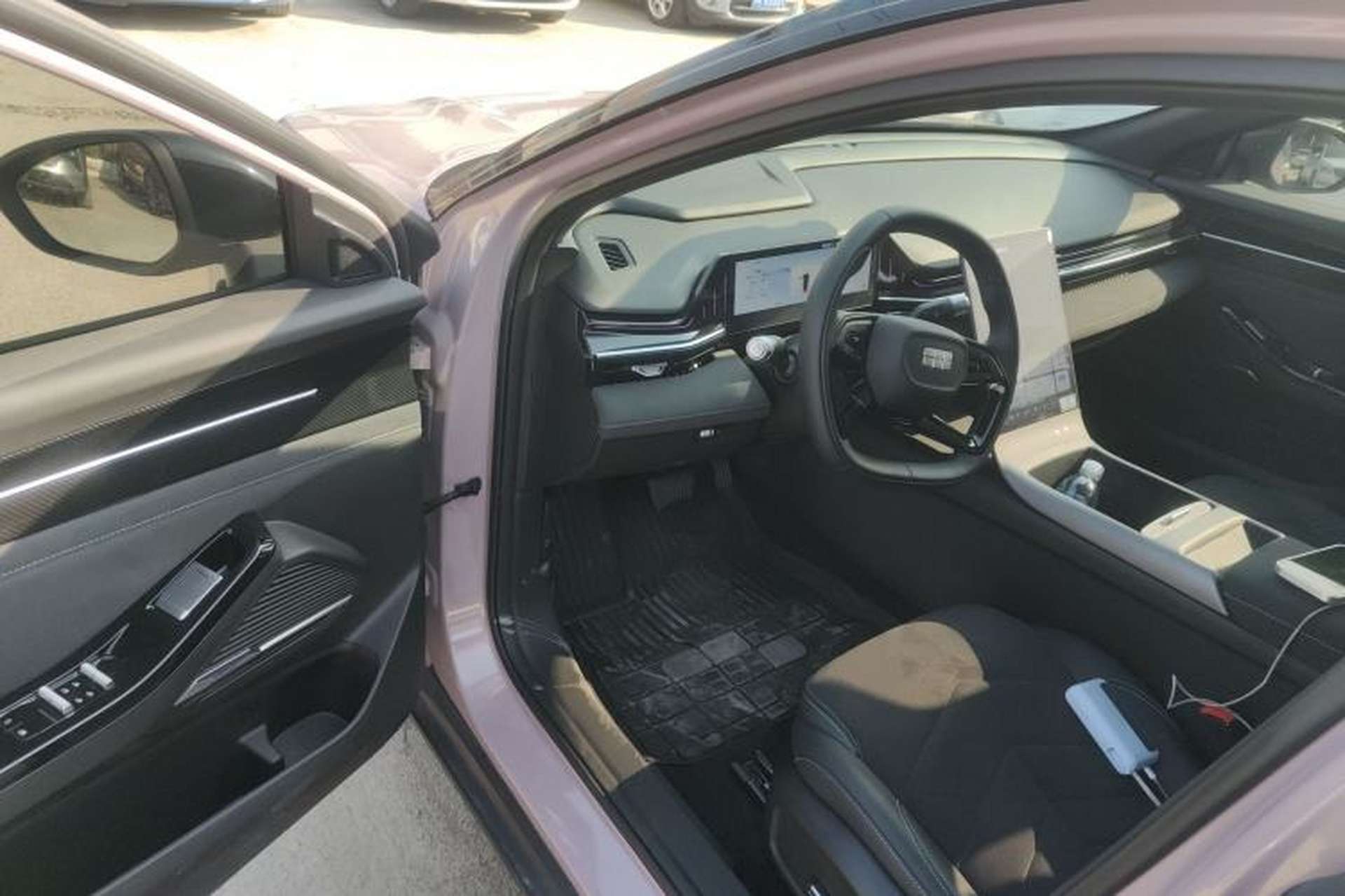 Used Geely Galaxy L6 2024 125km Creative Edition Interior 3