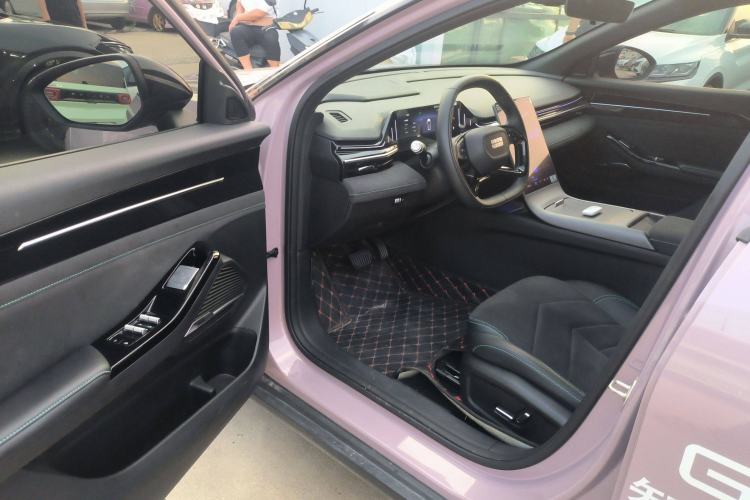 Used Geely Galaxy L6 2024 125km Creative Edition Interior 3