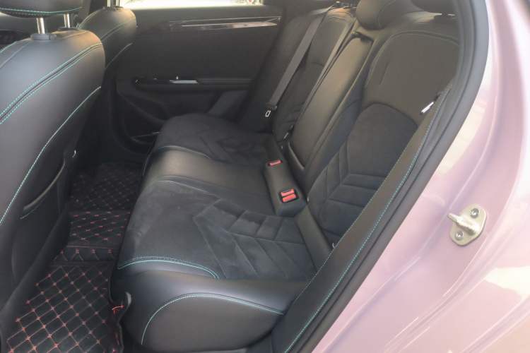 Used Geely Galaxy L6 2024 125km Creative Edition Interior 4