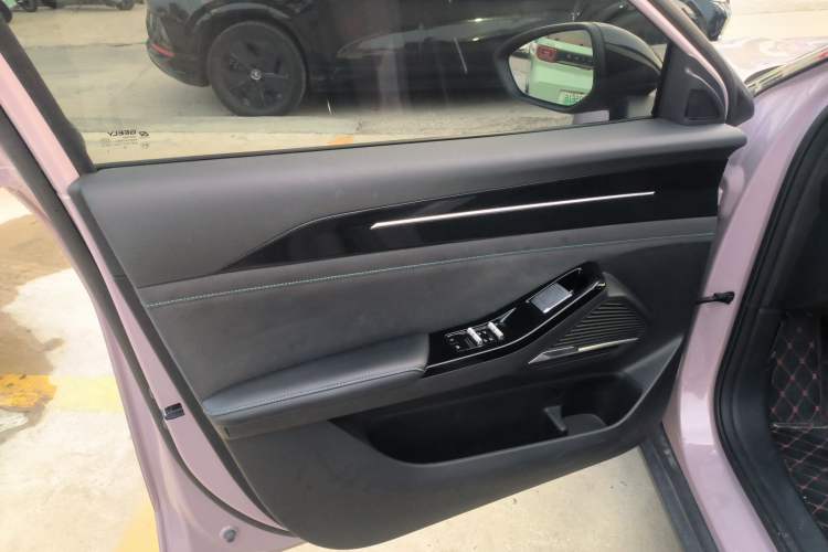 Used Geely Galaxy L6 2024 125km Creative Edition Interior 7
