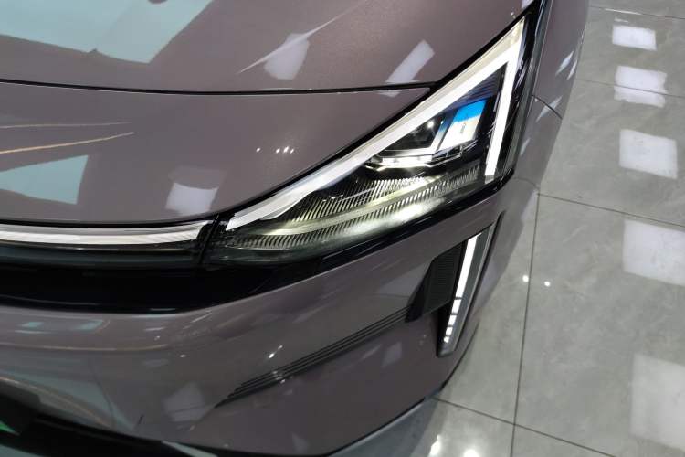 Used Geely Galaxy L6 2024 125km Creative Edition Left Front Headlight