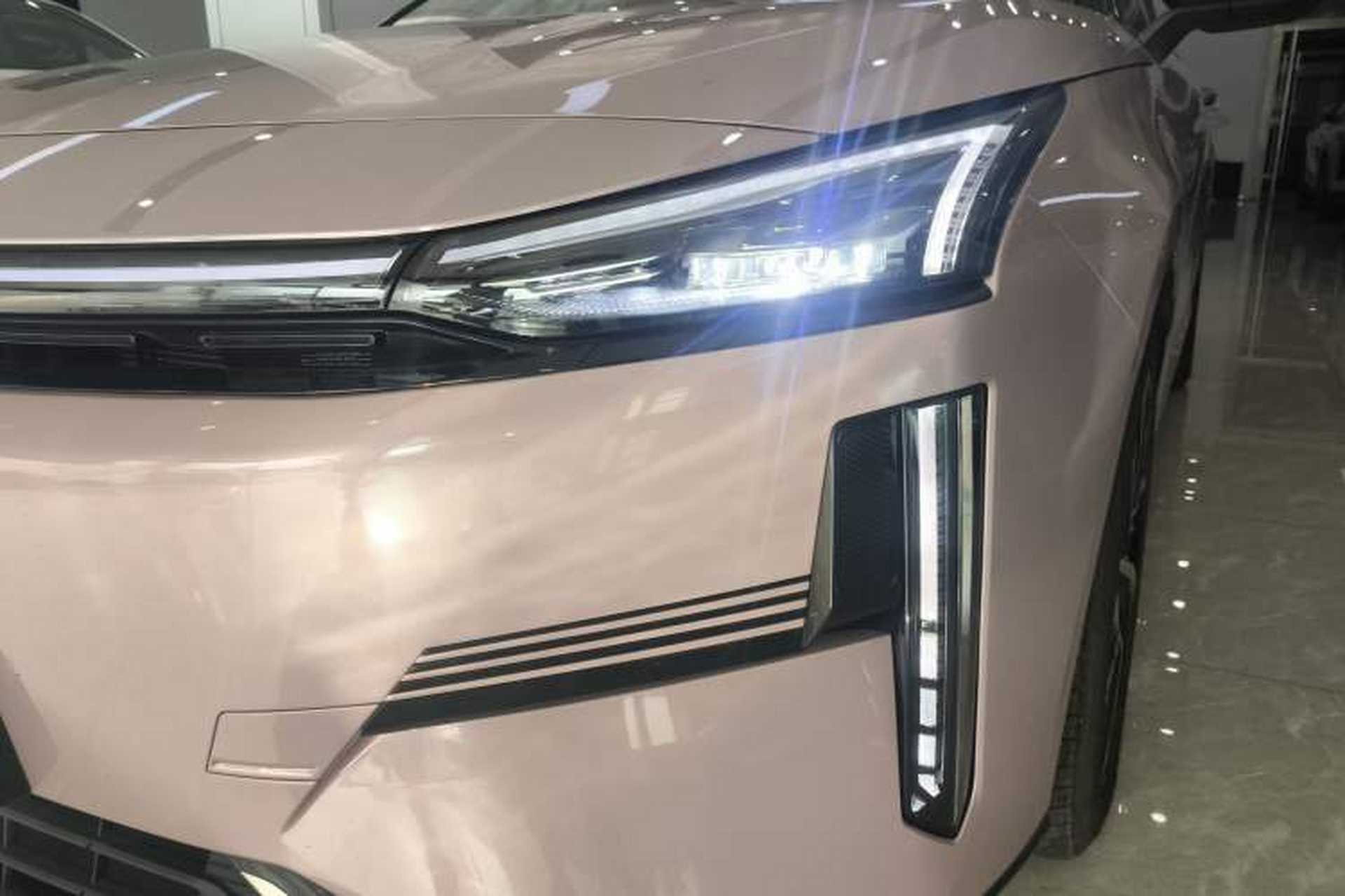 Used Geely Galaxy L6 2024 125km Creative Edition Left Front Headlight