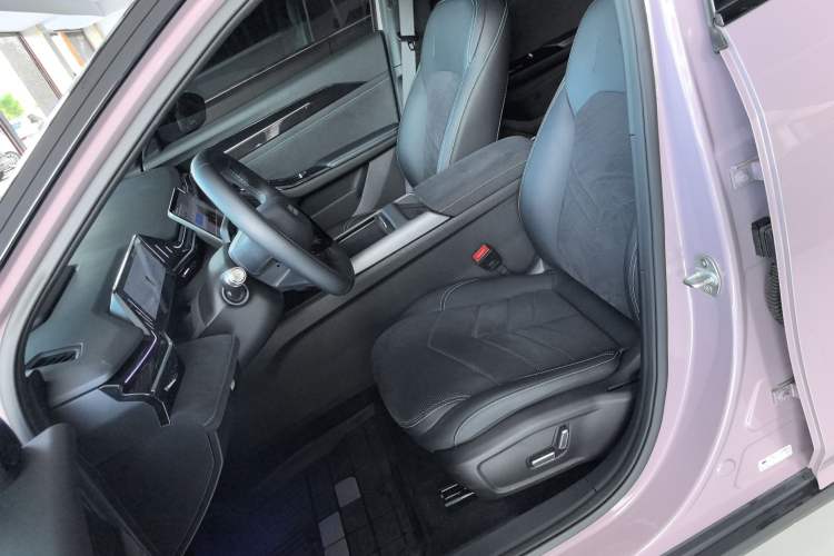 Used Geely Galaxy L6 2024 125km Creative Edition Left Front Seat