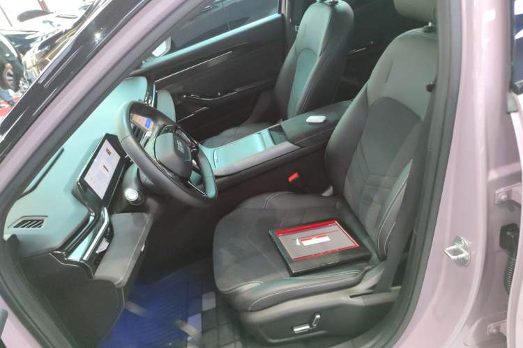 Used Geely Galaxy L6 2024 125km Creative Edition Left Front Seat