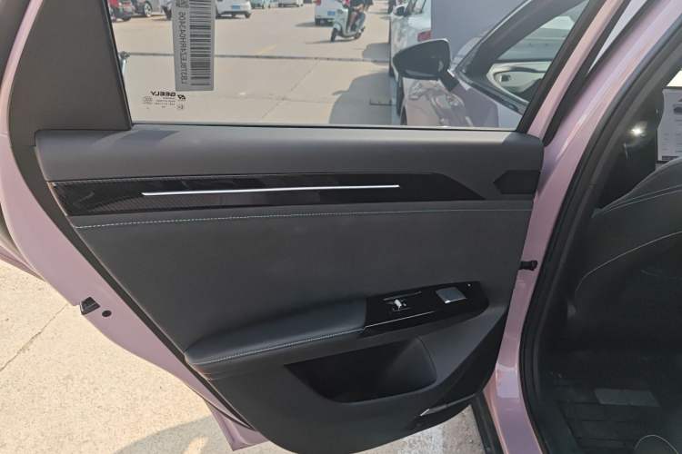 Used Geely Galaxy L6 2024 125km Creative Edition Left Rear Door Interior