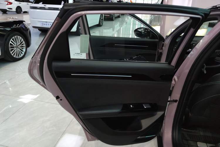 Used Geely Galaxy L6 2024 125km Creative Edition Left Rear Door Interior