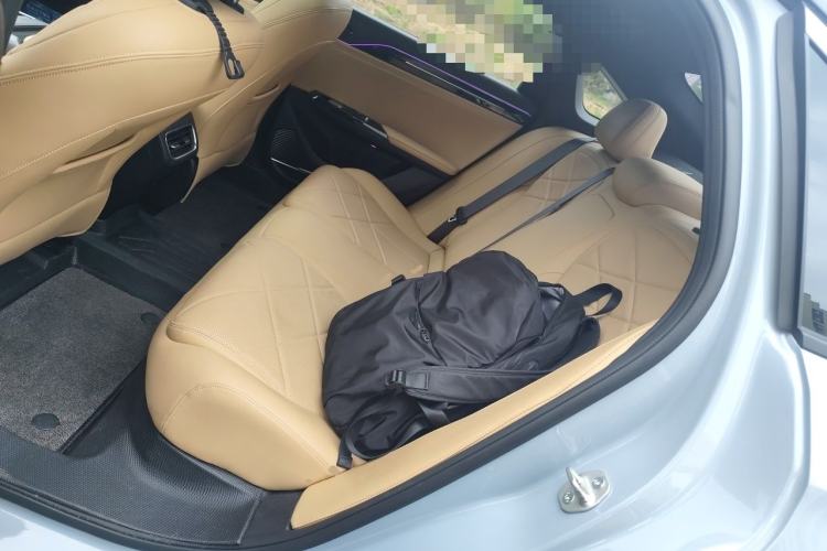 Used Geely Galaxy L6 2024 60km PLUS Dragon Edition Left Rear Seat