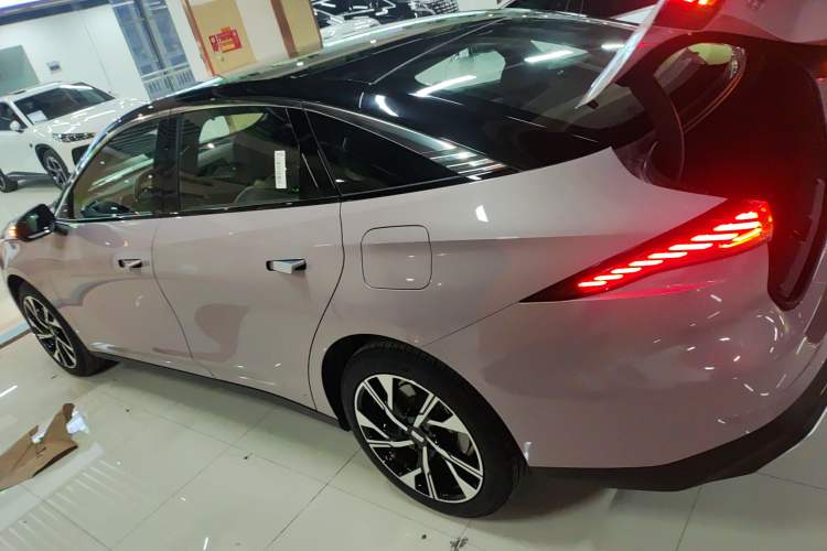 Used Geely Galaxy L6 2024 125km Creative Edition Left Side