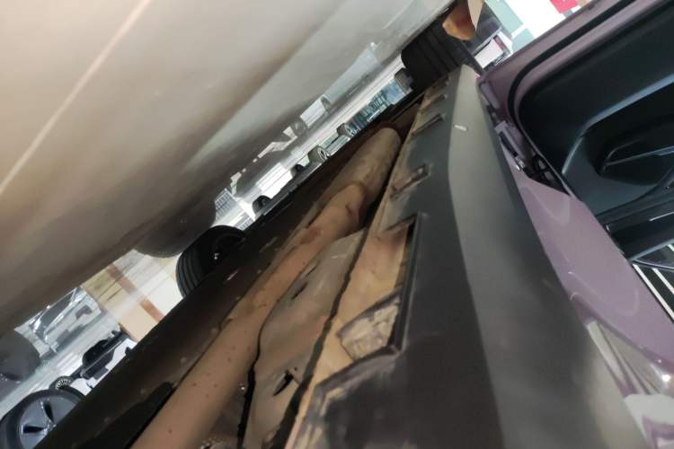 Used Geely Galaxy L6 2024 125km Creative Edition Left Side Sill