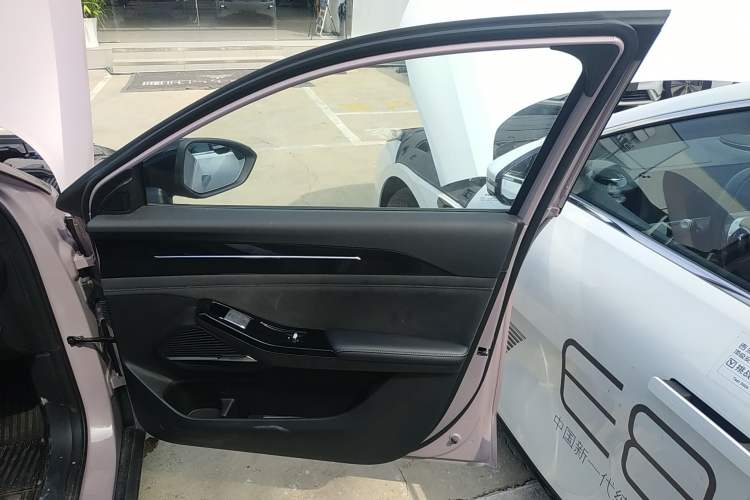 Used Geely Galaxy L6 2024 125km Creative Edition Right Front Door Interior
