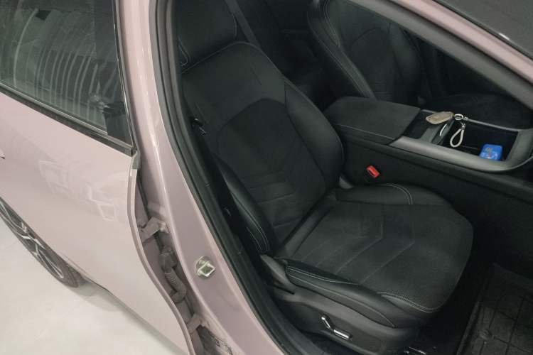 Used Geely Galaxy L6 2024 125km Creative Edition Right Front Seat