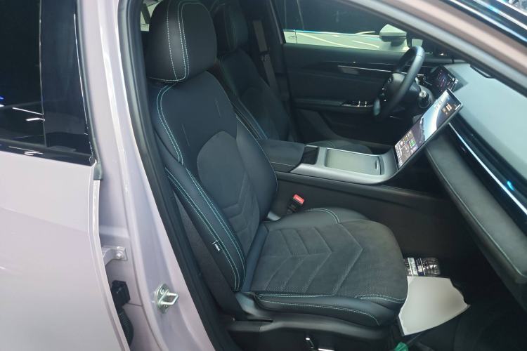 Used Geely Galaxy L6 2024 125km Creative Edition Right Front Seat