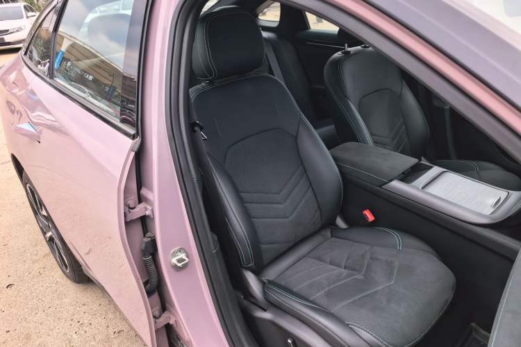 Used Geely Galaxy L6 2024 125km Creative Edition Right Front Seat