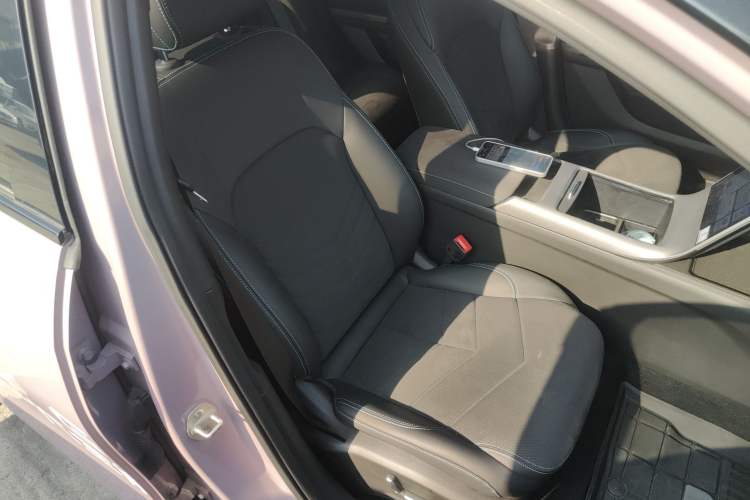 Used Geely Galaxy L6 2024 125km Creative Edition Right Front Seat