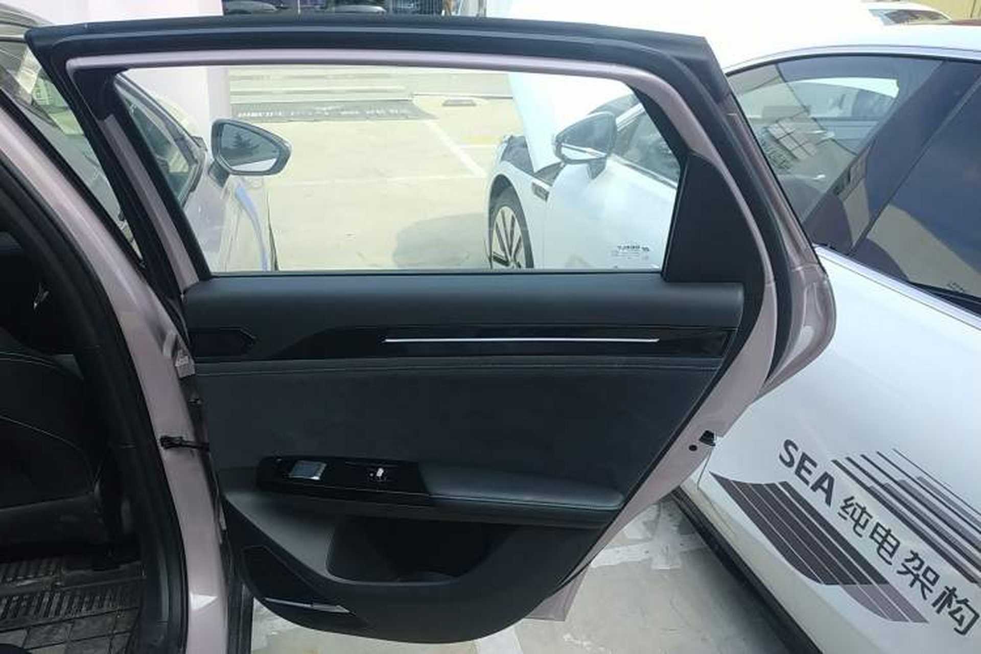 Used Geely Galaxy L6 2024 125km Creative Edition Right Rear Door Interior