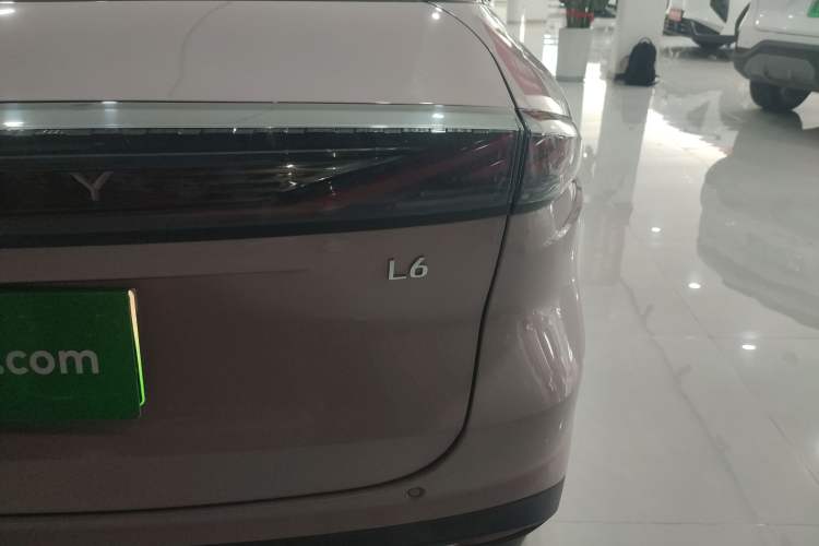 Used Geely Galaxy L6 2024 125km Creative Edition Right Rear Taillight