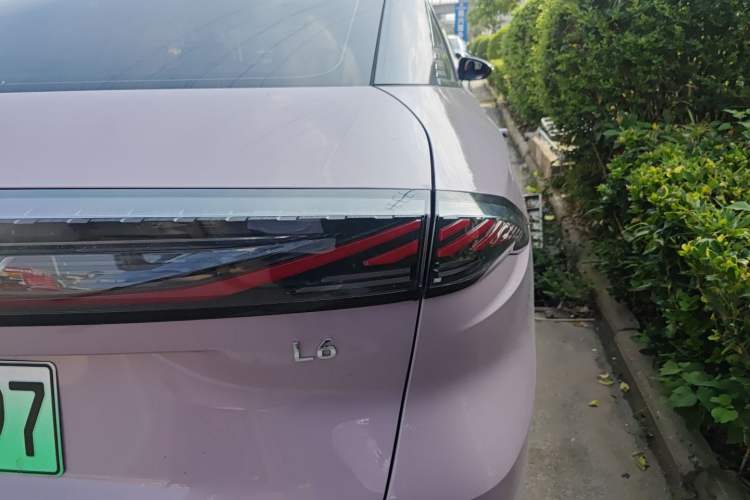 Used Geely Galaxy L6 2024 125km Creative Edition Right Rear Taillight