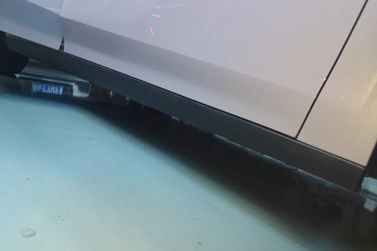 Used Geely Galaxy L6 2024 125km Creative Edition Right Side Sill