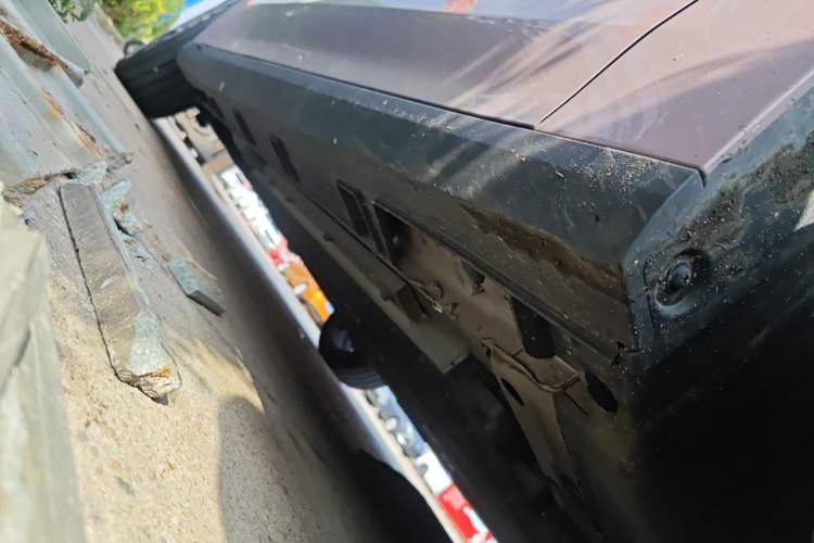 Used Geely Galaxy L6 2024 125km Creative Edition Right Side Sill