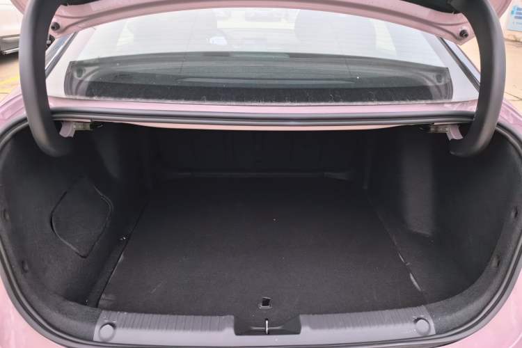 Used Geely Galaxy L6 2024 125km Creative Edition Trunk