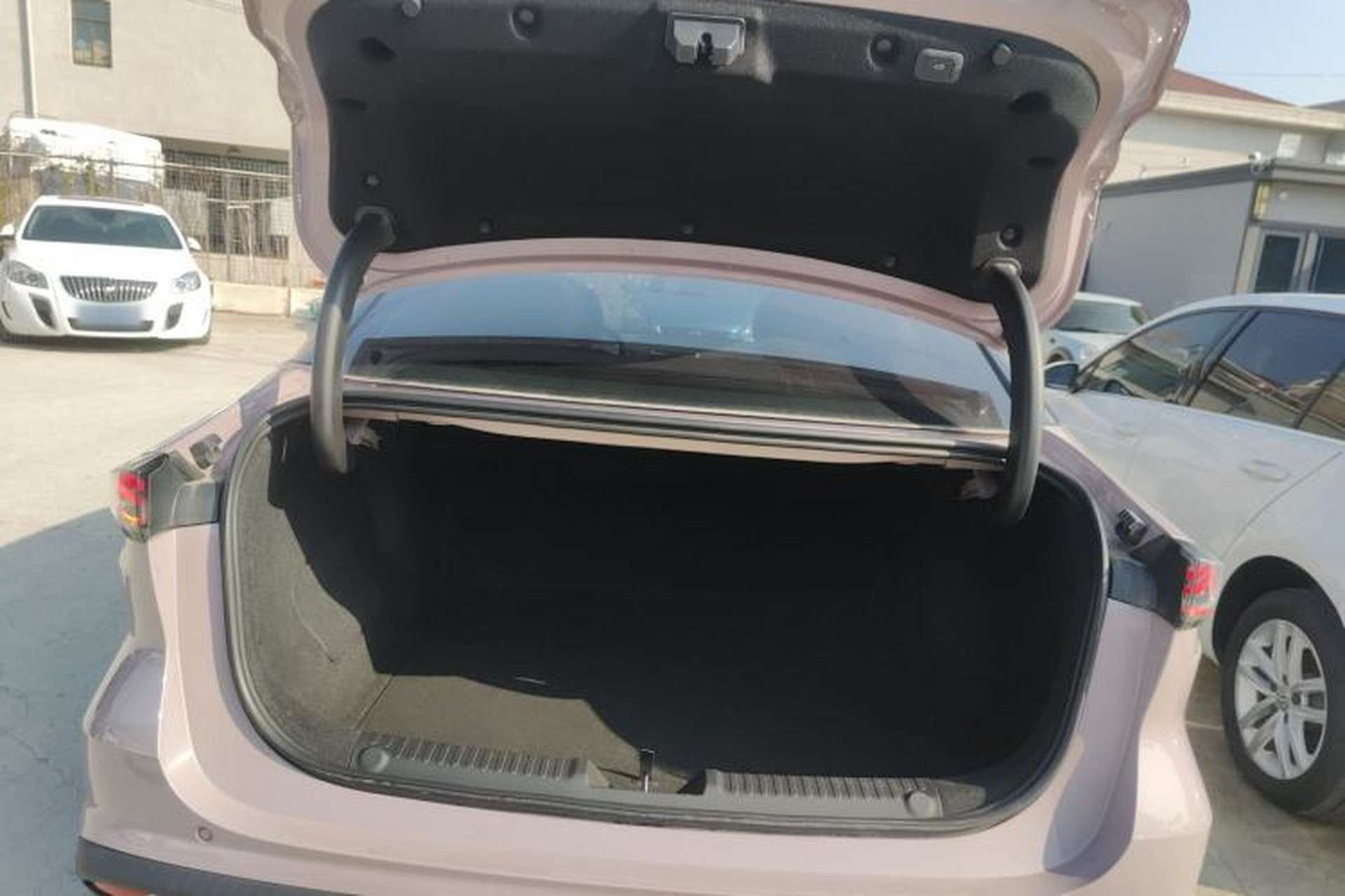 Used Geely Galaxy L6 2024 125km Creative Edition Trunk