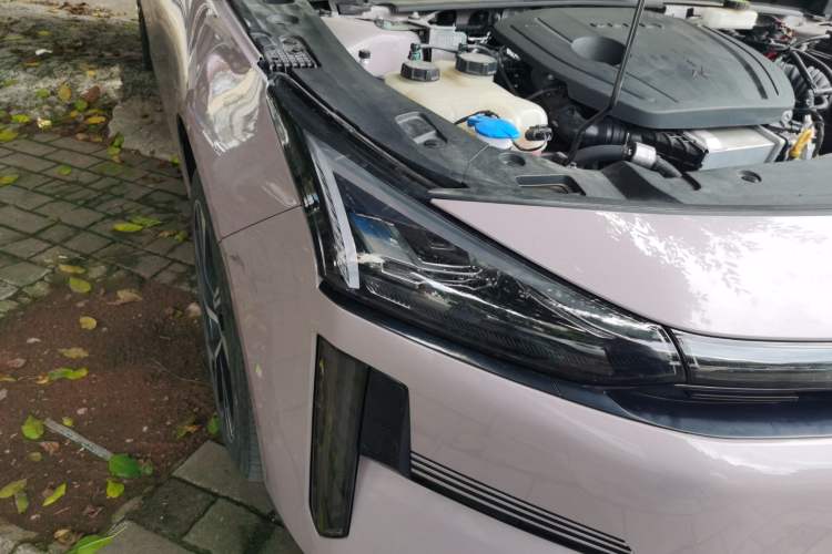 Used Geely Galaxy L6 2024 125km Creative Edition Right Front Headlight