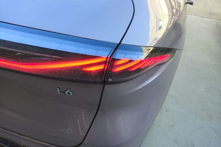 Used Geely Galaxy L6 2024 125km Creative Edition Right Rear Taillight