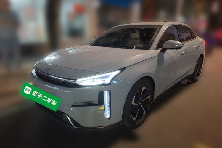 Geely Galaxy L6 2024 125km PLUS Dragon Edition