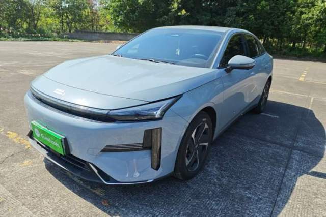 Used Geely Galaxy L6 2024 125km PLUS Dragon Edition