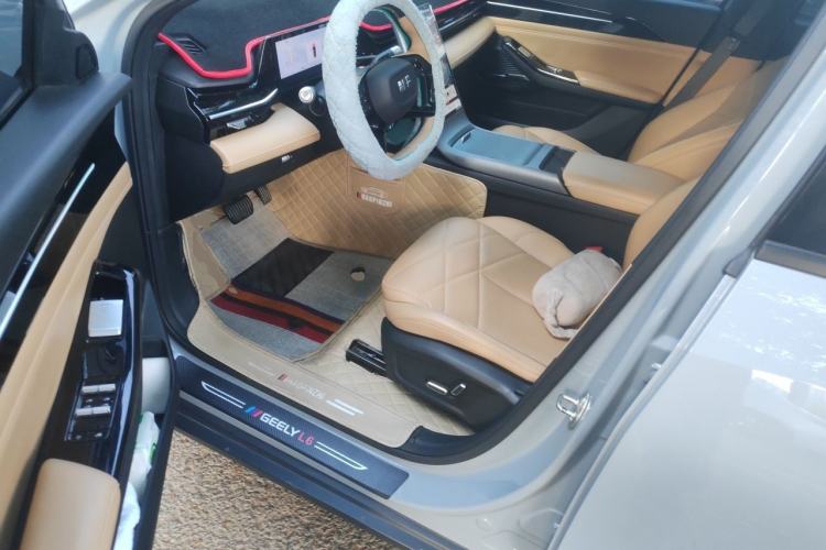 Used Geely Galaxy L6 2024 125km PLUS Dragon Edition Driver Seat